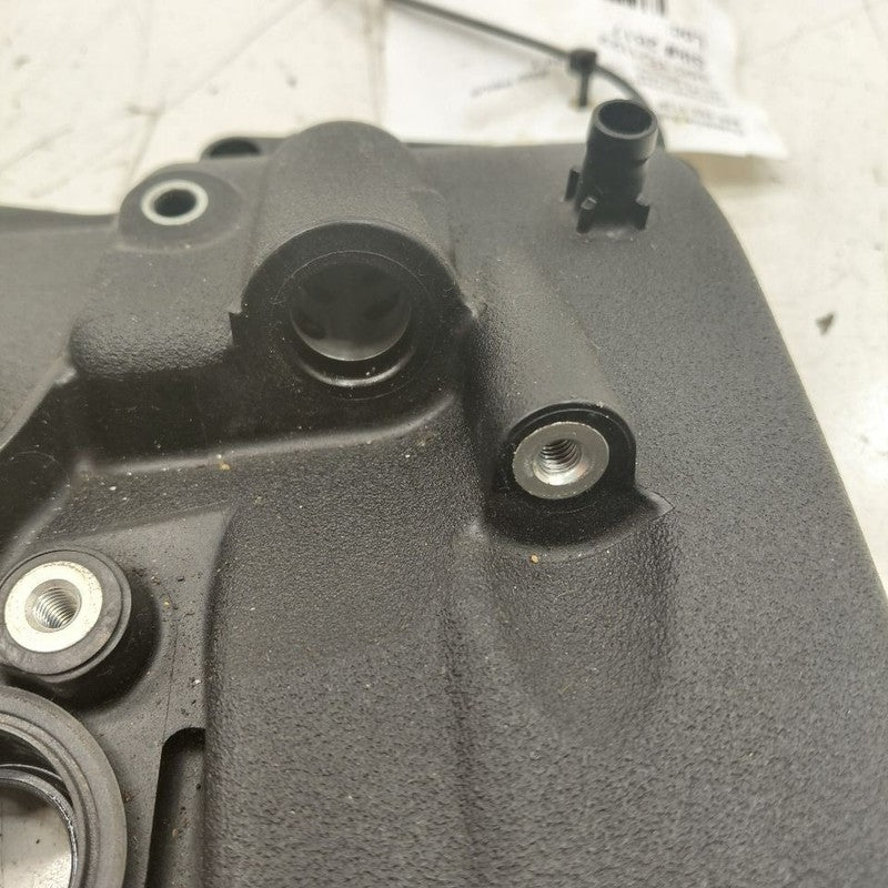 Toyota Prius Engine Cylinder Head Valve Cover  1.8 2022 2021 2020