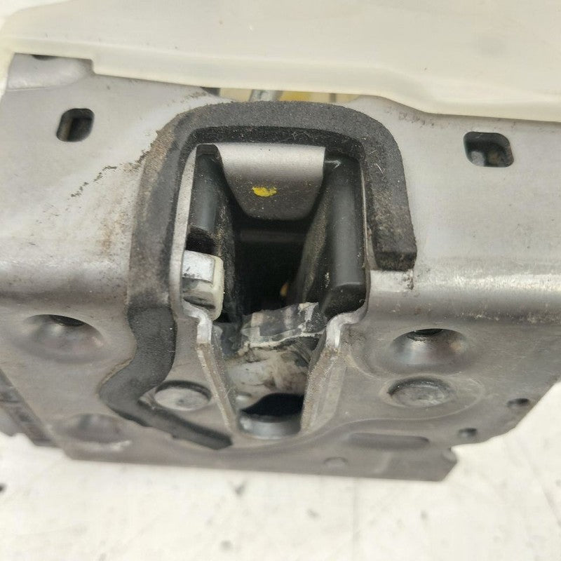 2018 Fiat 500 X Model Door Latch Lock Left Driver Front