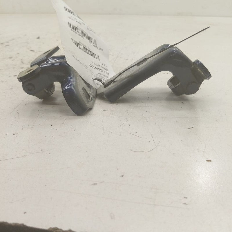 Buick Encore GX Door Hinge Set Left Front Driver  2022 2023 2024 2025