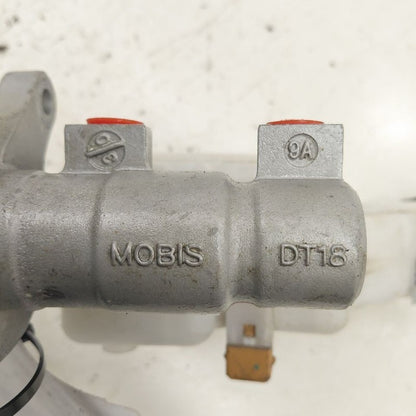 Brake Master Cylinder Fits 19-20 Hyundai Santa Fe