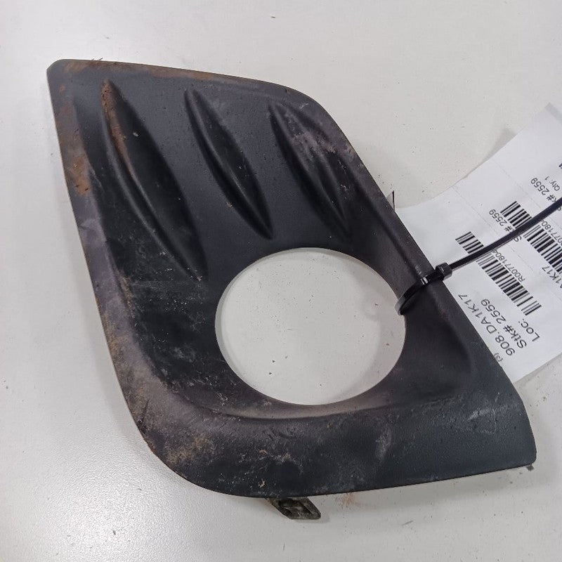 Nissan Altima Front Bumper Fog Light Insert Trim Bezel Right Passenger