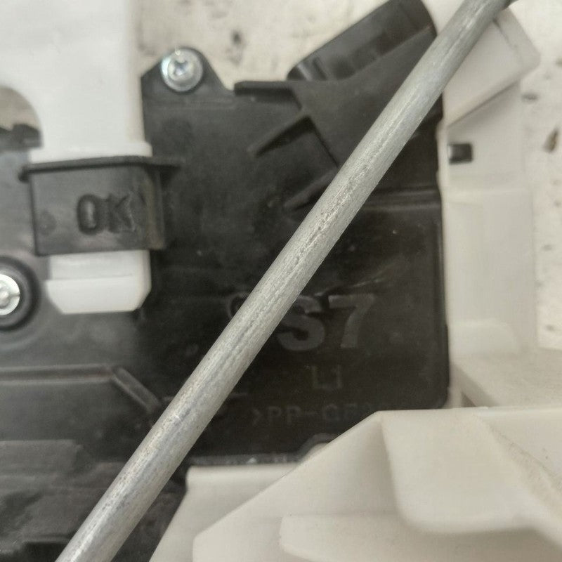 Hyundai Santa Fe Door Latch Lock Left Driver Rear  2019 2020