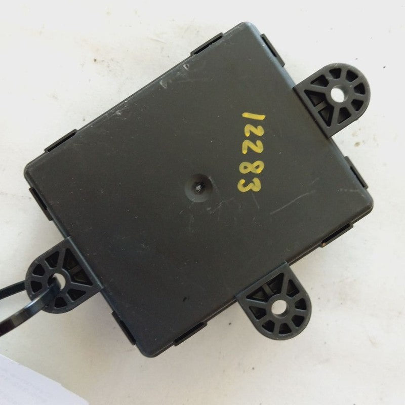 Driver Left Front Door Control Module VIN L 1st Digit LWB Fits 16-18 V