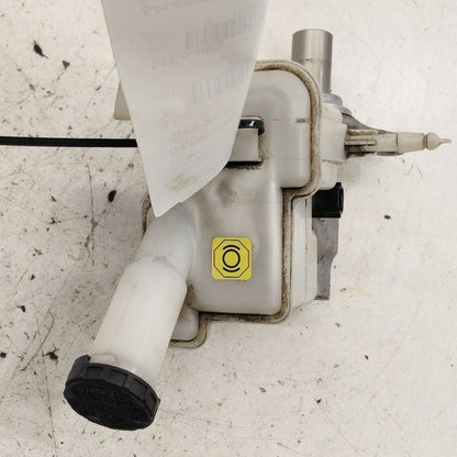 Brake Master Cylinder Fits 12-19 Nissan Versa
