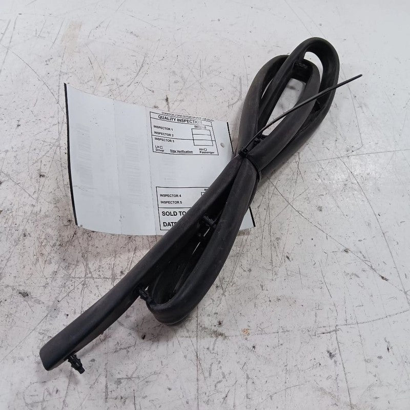 Nissan Kicks Cowl Vent Panel Hood Rubber Seal  2021 2022 2023 2024 OEM