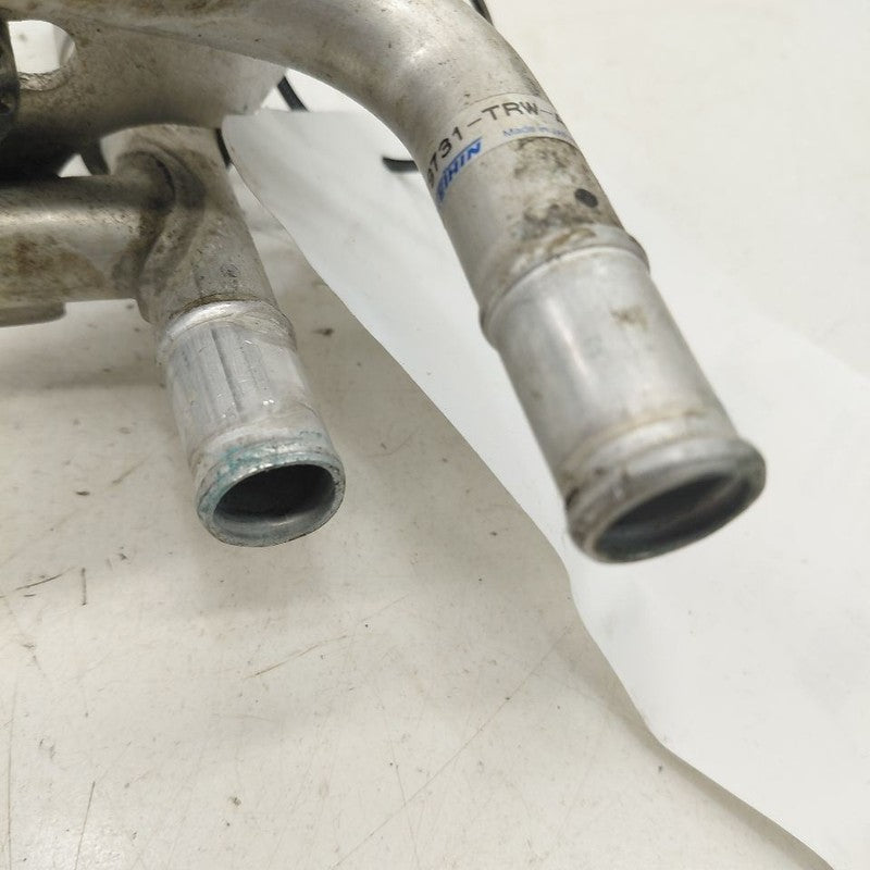 Honda Clarity Coolant Line Crossover Pipe  1.3 2018 2019 2020