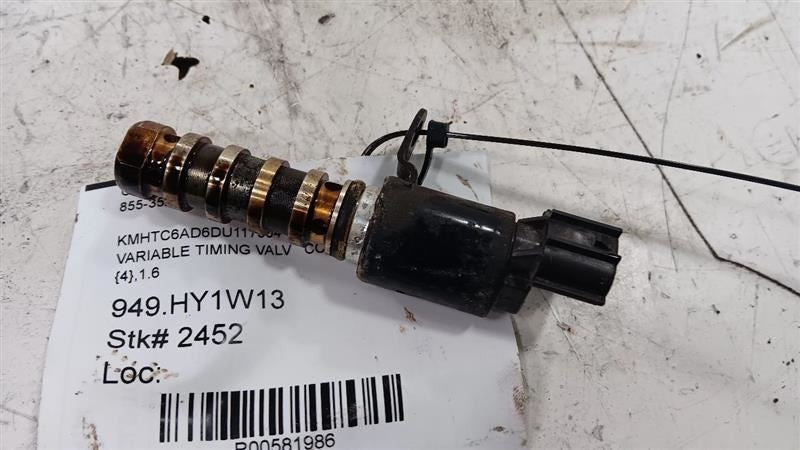 Hyundai Veloster Variable Timing Gear Oil Control Valve Solenoid Cylinder Head  