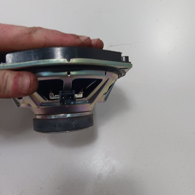 Jeep Cherokee Speaker Left Driver Rear  2015 2016 2017