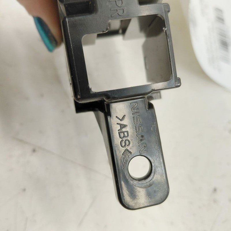 Nissan Rogue Switch Bracket 2017 2018 2019 OEM