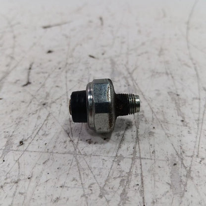 Subaru Forester Oil Pressure Sensor  2.5 2016 2017 2018 OEM