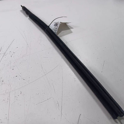 Buick Encore Left Front Weather Strip Interior  2018 2019 2020