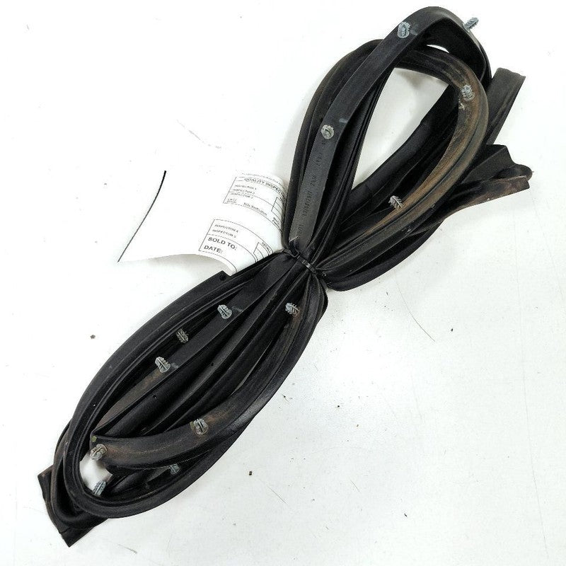 Chrysler 300 On Door Seal Rubber Right Passenger Front  2017 2018 2019
