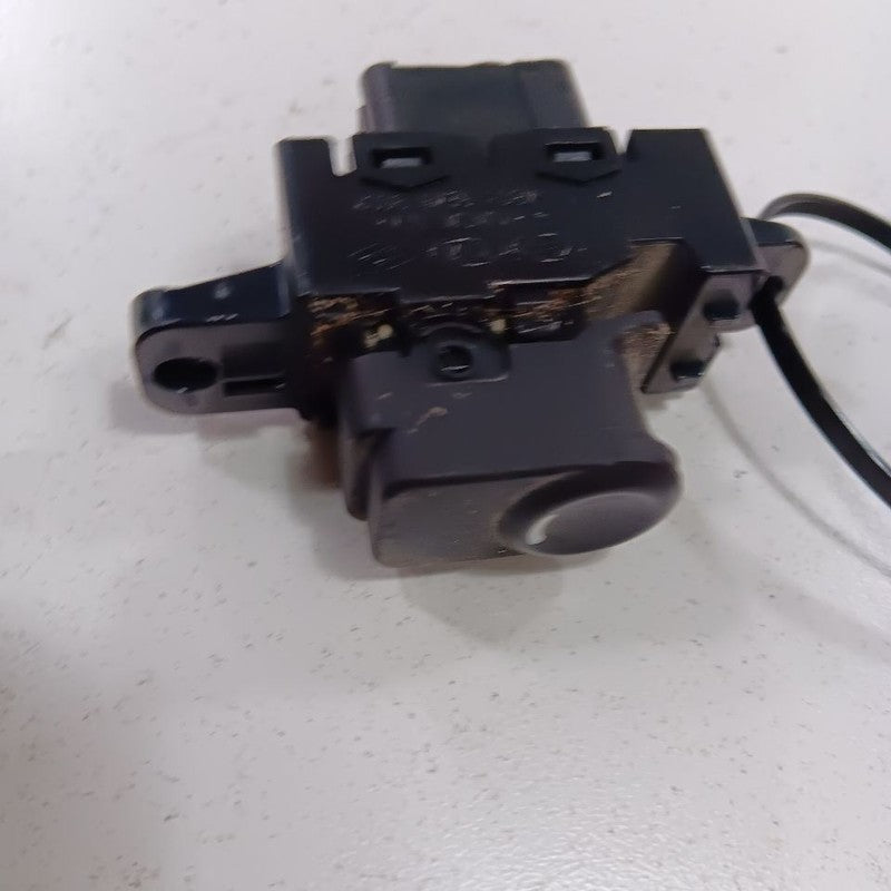Hyundai Accent Power Window Switch Right Passenger Rear 2017 2016 2015