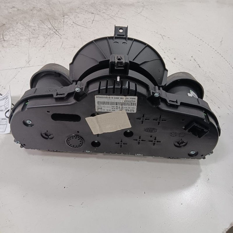 Speedometer Gauge Cluster 4 Door X Model Lounge Fits 16-17 FIAT 500 OE