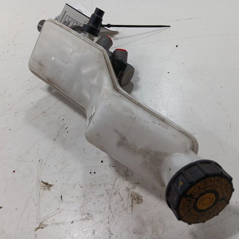 Brake Master Cylinder Fits 18-21 ECOSPORT OEM