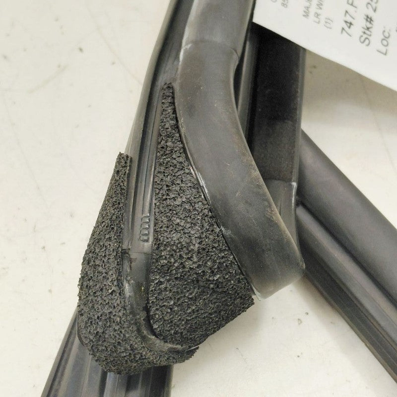Ford Ecosport Door Glass Window Seal Rubber Left Driver Rear Back 2020