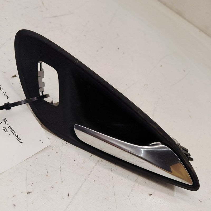 Buick Encore GX Door Handle Right Passenger Front Interior Inside 2020