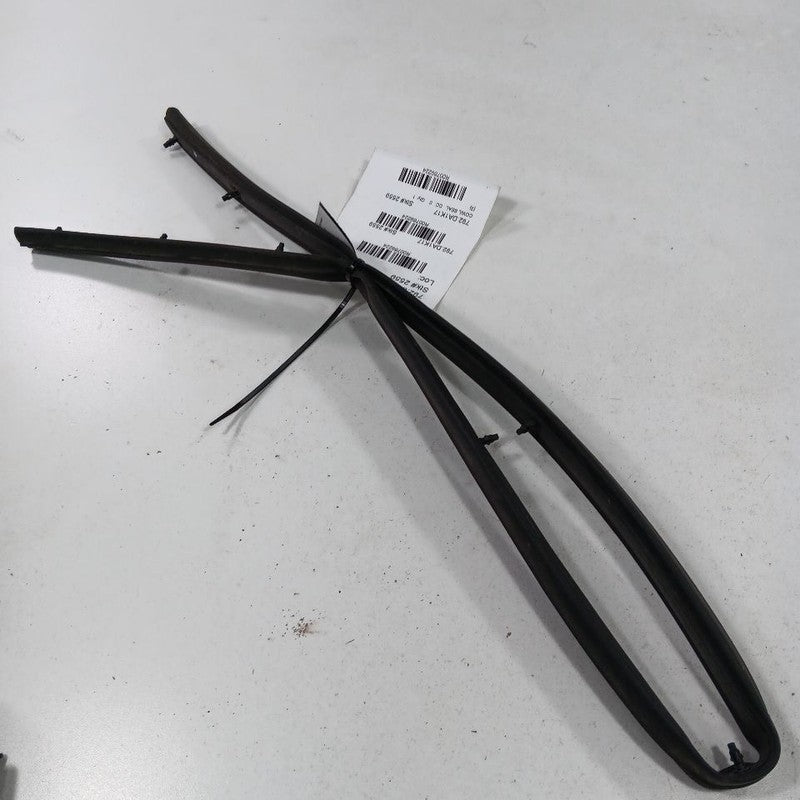 Nissan Altima Cowl Vent Panel Hood Rubber Seal  2017 2016 OEM