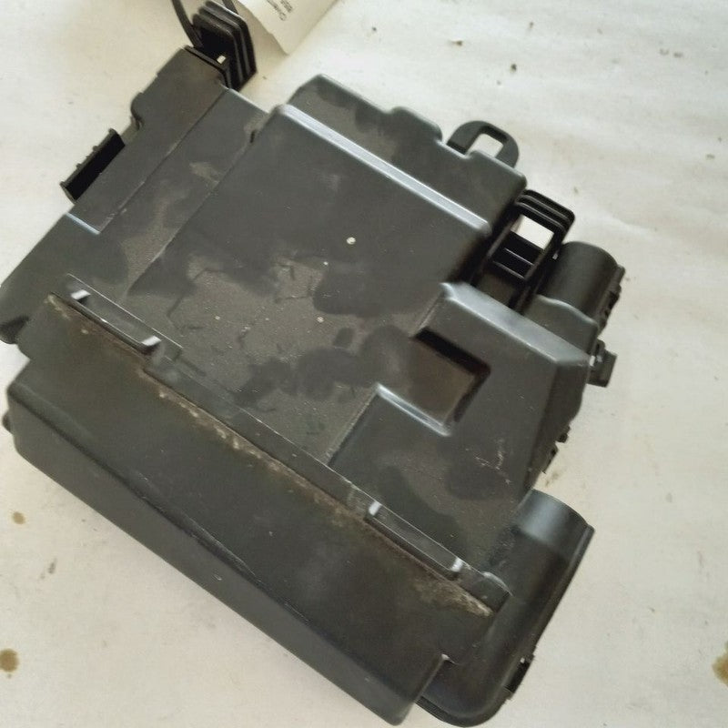 Volvo S60 Under Hood Engine Fuse Box {31438041} 2018 2017 2016
