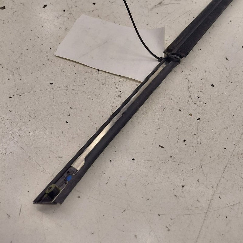 Ford Escape Door Glass Window Weather Strip Trim Front Left Driver  20