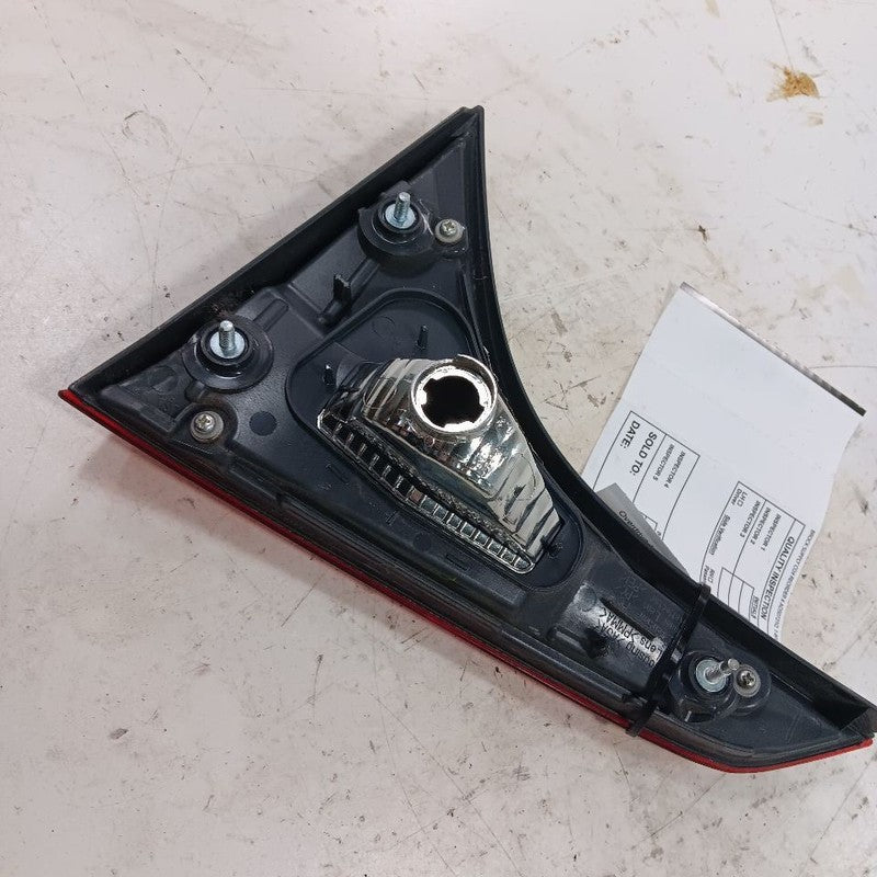 Driver Left Tail Light Brake Lamp Decklid Mounted Fits 14-16 Toyota Co