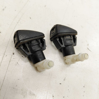 Chrysler 300 Windshield Wiper Washer Fluid Hood Sprayer Nozzles  2017 