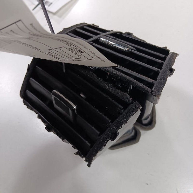 Nissan Altima Dash Air Vent Center Middle  2017 2016