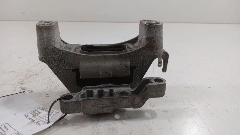Chevy Volt Engine Motor Mount Right Passenger  2011 2012 2013 2014 201