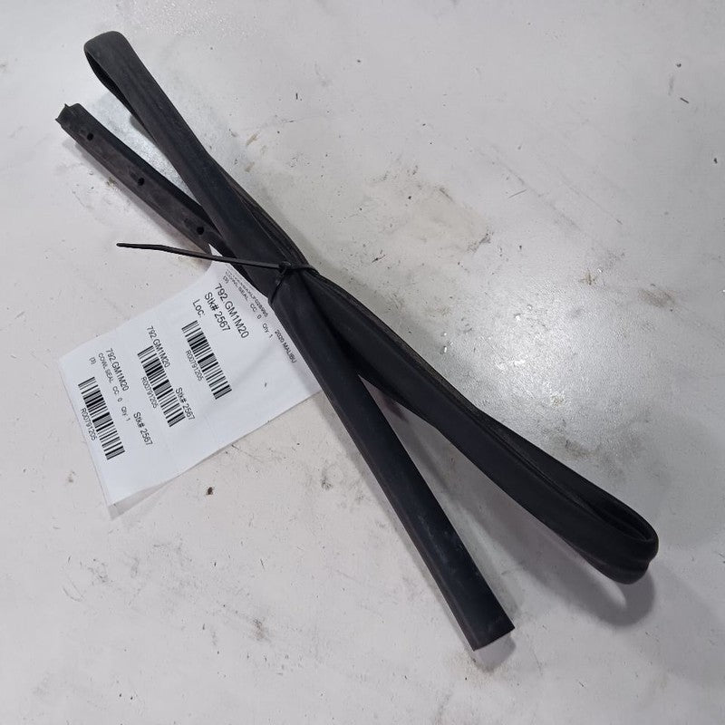 Chevy Malibu Cowl Vent Panel Hood Rubber Seal 2019 2020 2021 2022