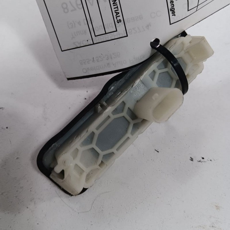 Jeep Renegade Trunk Release Open Button  2017 2018 2019 2020 OEM