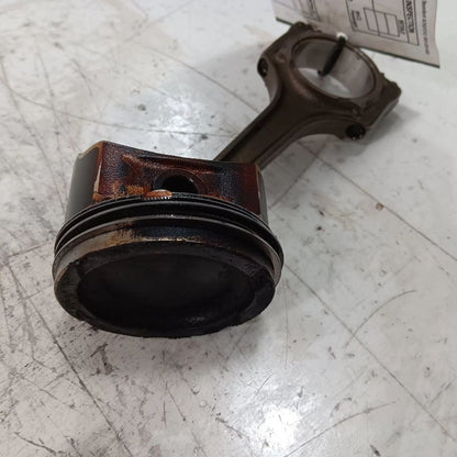 Fiat 500 Single Piston With Connecting Rod  2017 2016 2015 2014 2013 2