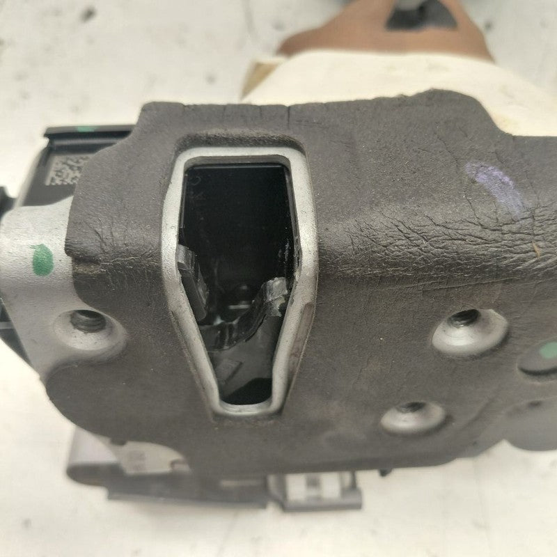 Ford Escape Door Latch Lock Right Passenger Front  2020 2021 2022