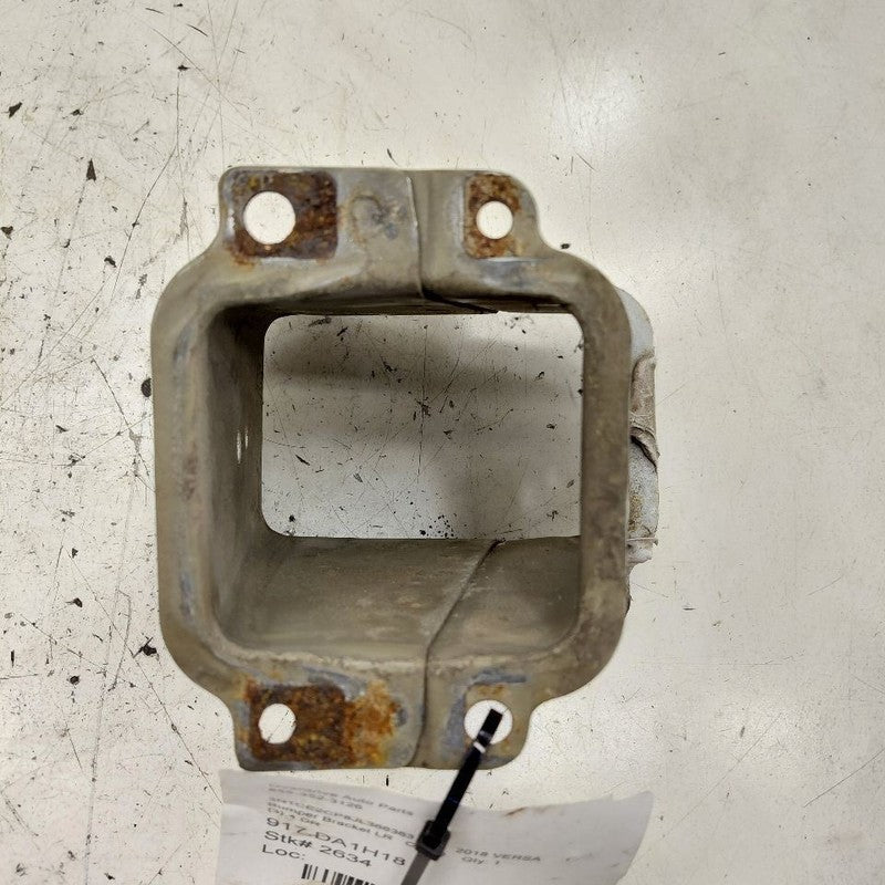 Nissan Versa Note Bumper Mount Bracket Left Driver Side Rear  2019 201