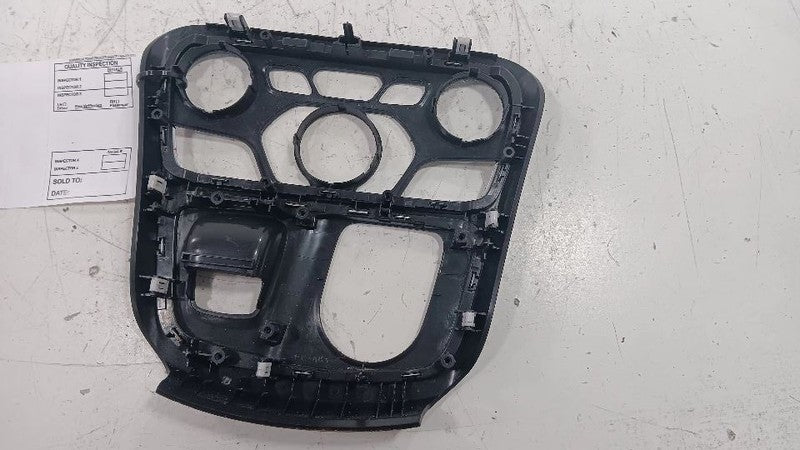 Chrysler 200 Temp Temperature Control Bezel Surround Dash Trim  2015 2016 2017