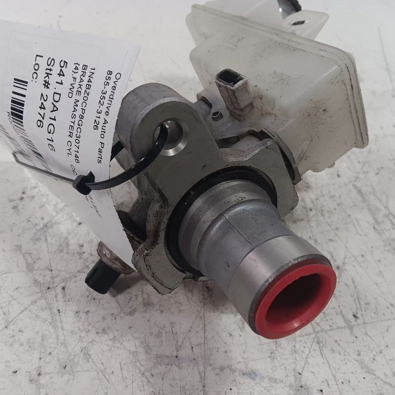 Nissan LEAF Brake Master Cylinder  2013 2014 2015 2016 2017