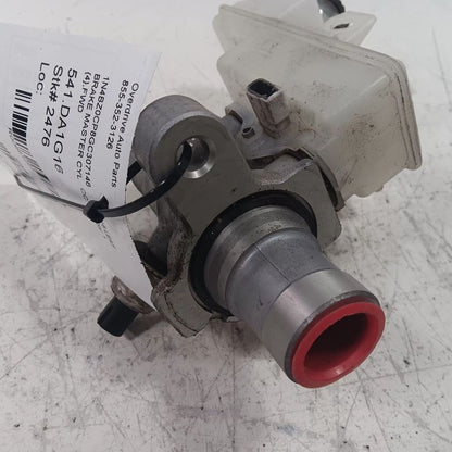 Nissan LEAF Brake Master Cylinder  2013 2014 2015 2016 2017