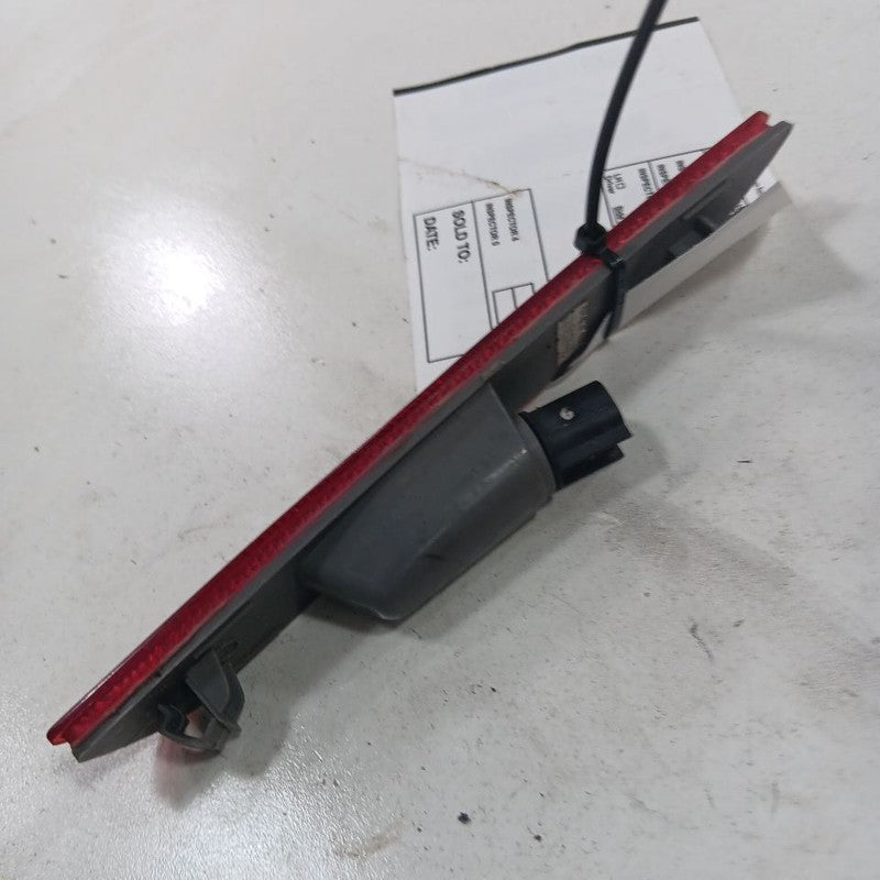 Ford Mustang Passenger Right Rear Marker Light Lamp  2015 2016 2017