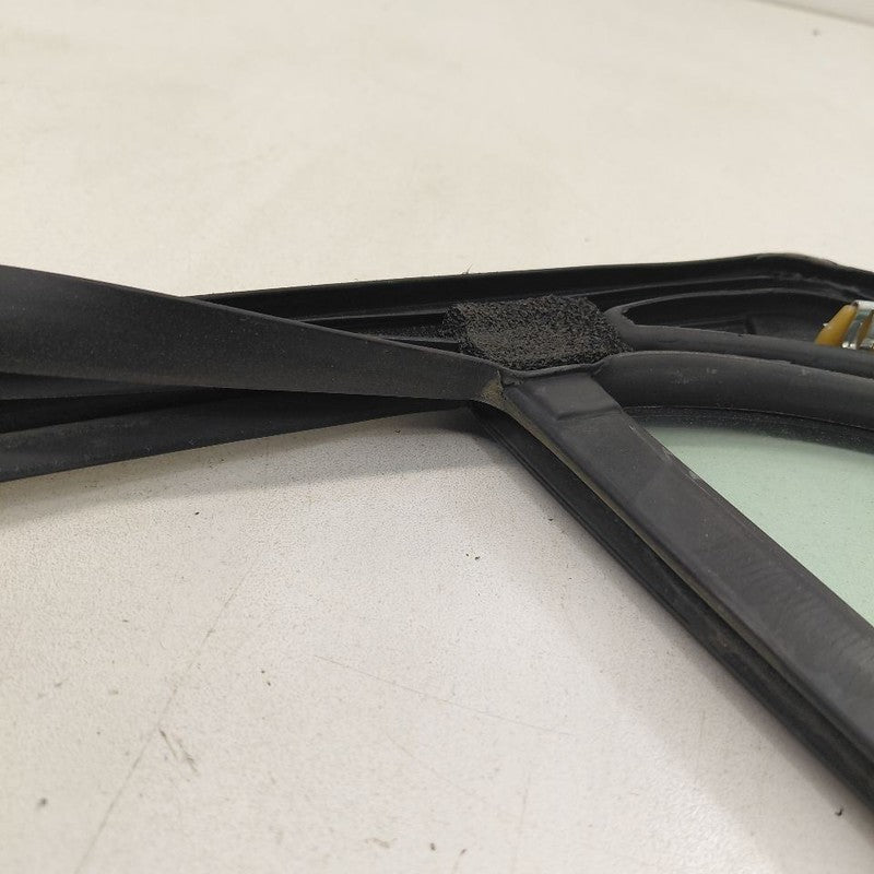 Passenger Right Rear Door Vent Glass Window Fits 16-19 Chevy Volt