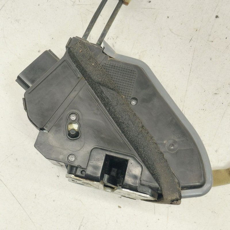 Nissan Rogue Door Latch Lock Right Passenger Rear  2017 2018 2019 OEM