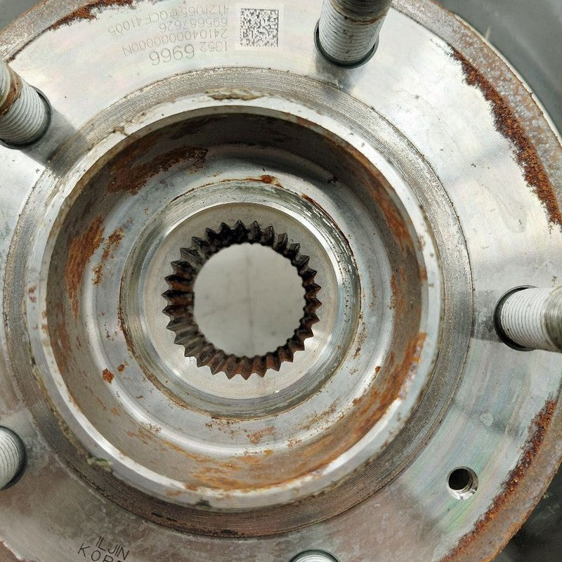 Driver Left Front Spindle Knuckle Bearing Hub Fits 21-25 Chevy Trailbl