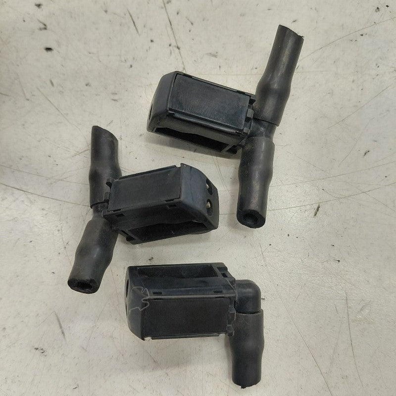 Volvo S60 Windshield Wiper Washer Fluid Hood Sprayer Nozzles  2018 201