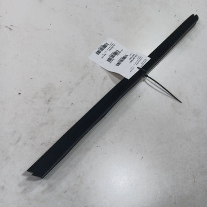 Chevy Malibu Right Rear Weather Strip Interior 2019 2020 2021 2022