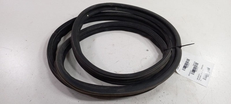Kia Soul Trunk Lid Hatch Door Rear Back Rubber Seal 2010 2011 2012 201