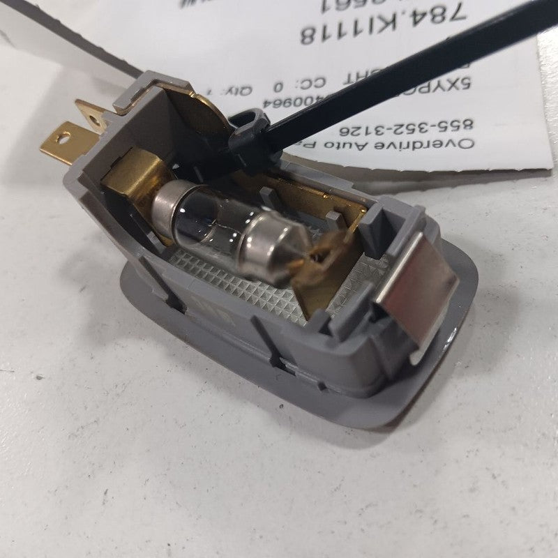 Kia Sorento Dome Light Roof Lamp  2018 2017 2016 OEM