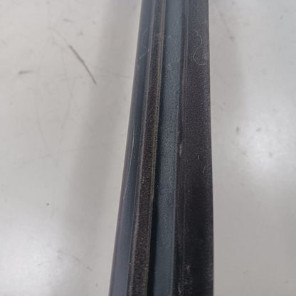Outlander Sport Door Glass Window Weather Strip Trim Front Right Passe