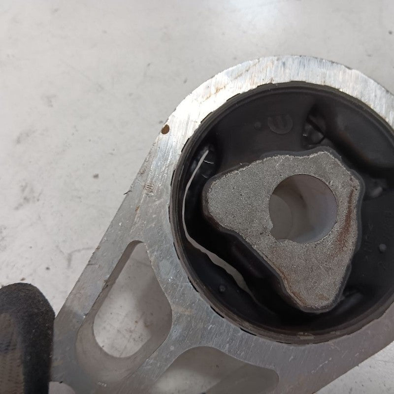 Fiat 500 Engine Motor Mount Rear Back  2016 2017 2018