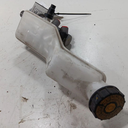 Brake Master Cylinder Fits 18-21 ECOSPORT OEM