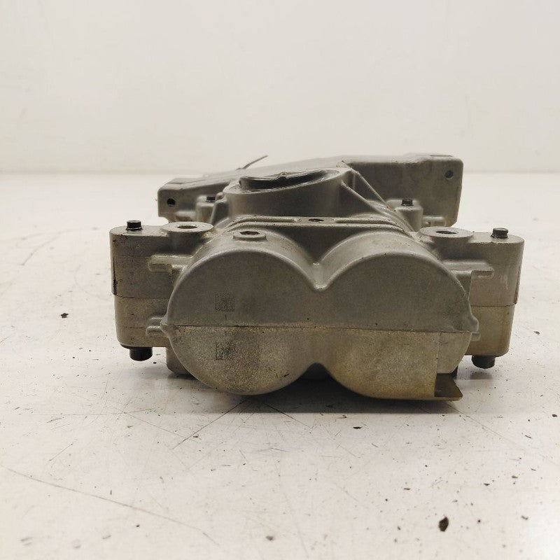 Mitsubishi Outlander   Engine Oil Pump  2018 2017 2016