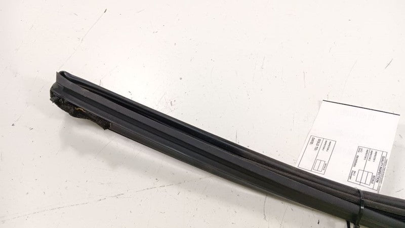 Toyota Prius Driver Left Front Window Seal  2012 2013 2014 201 2012 20