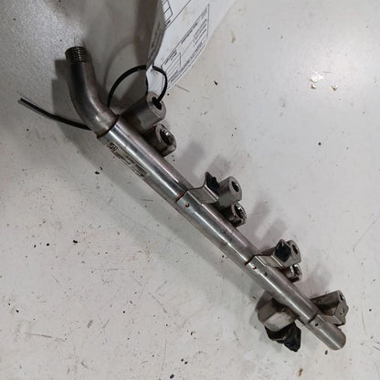 Hyundai Elantra Fuel Rail Injection Injector Mount Bar  2017 2016 2015 2014 2013